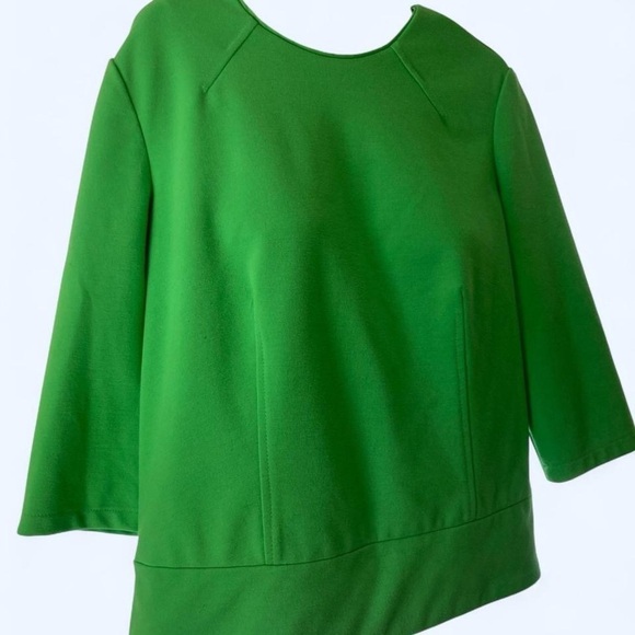 Liz Claiborne Tops - Liz Claiborne Bright Green Petite Top with zipper back M